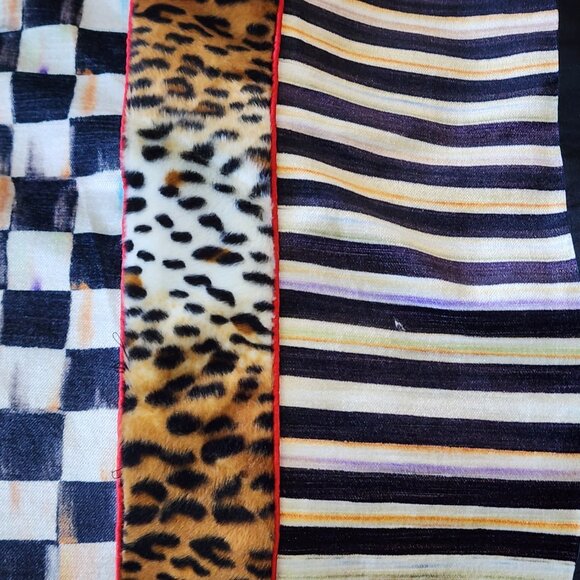 MACKENZIE-CHILDS COURTLY CHECK AND ANIMAL PRINT TABLECLOTH WITH TASSLES - Picture 2 of 5